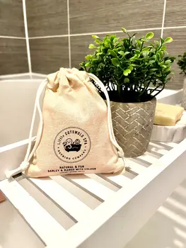 Natural & Fun Epsom Salts Cotton Pouch (Green Bath) with Barley & Mango (250g)