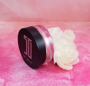 Light Pink Shine Bright Highlighting Powder