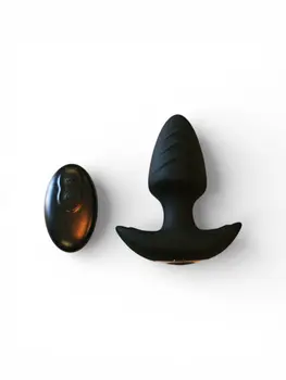 Britannia - The Thrusting and Rotating Anal Plug